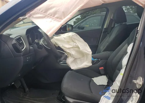 2016 Mazda 3 Touring из США, поврежденный, VIN 3MZBM1L73GM300955